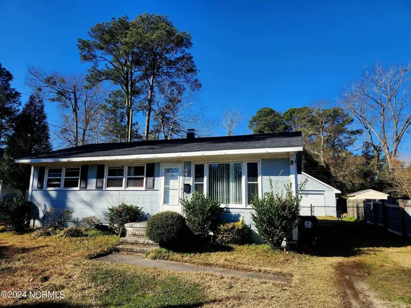 1618 Queen Anne Lane, New Bern, NC 28560