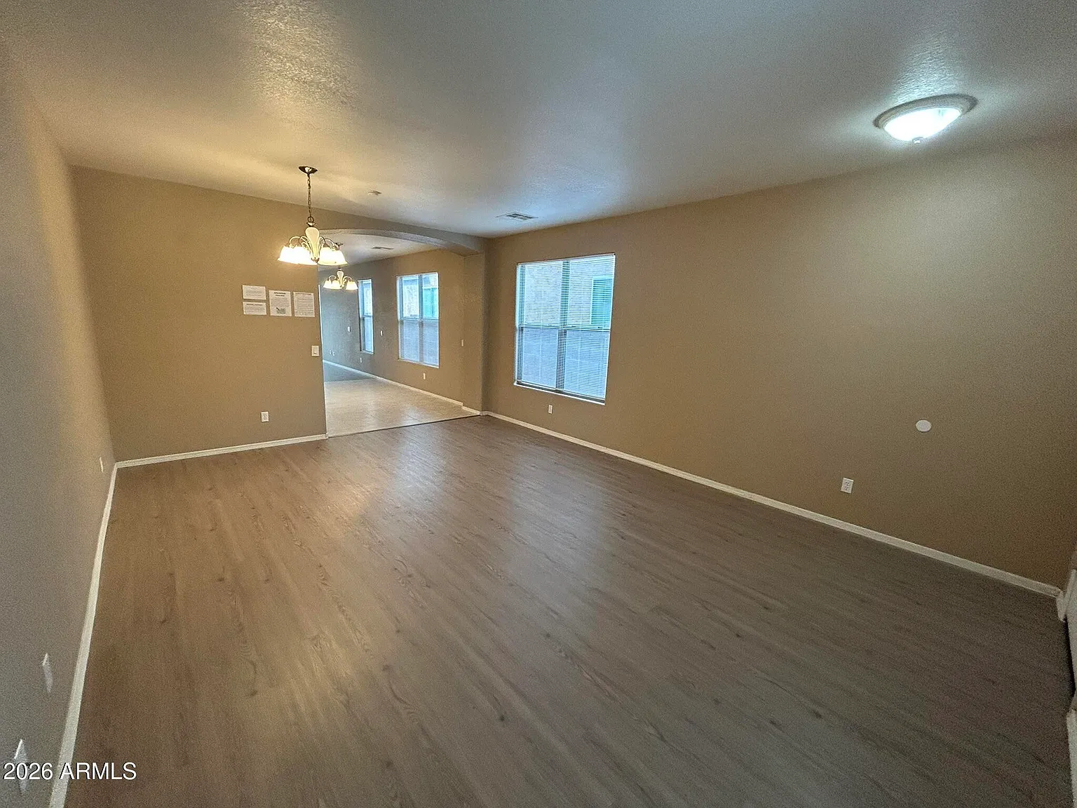 3 bed, 2.0 bath, 1911 sqft, $1,995 — Photo 4