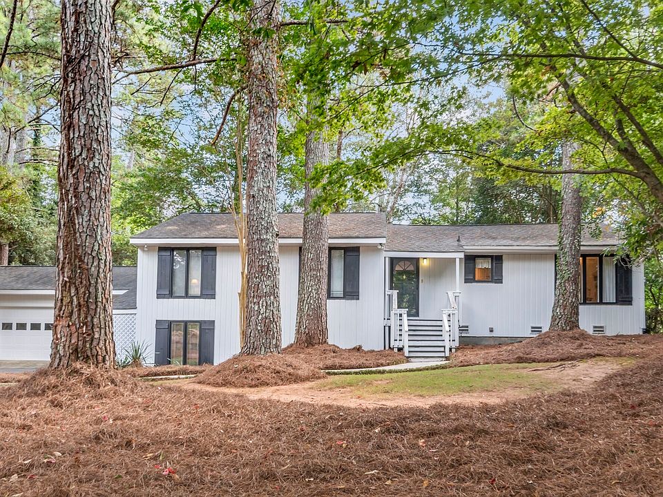 1st image of 235 Winterberry Dr
