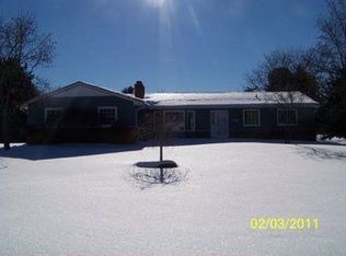 1462 Russ Roy Ct, White Lake, MI 48383