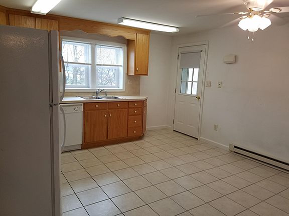 2nd image of 2044 Buchanan Trl E