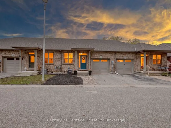 111 King St E Unit 9, Ingersoll, ON N5C 1G8