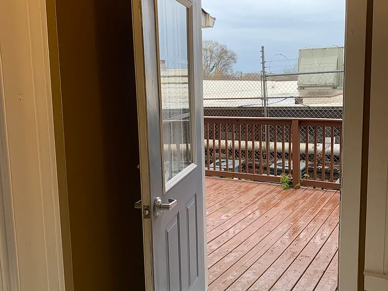 Shared back deck