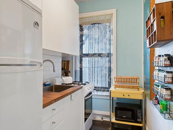 4th image of 125 Eastern Pkwy APT 4K