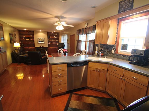 Kitchen - Family Room