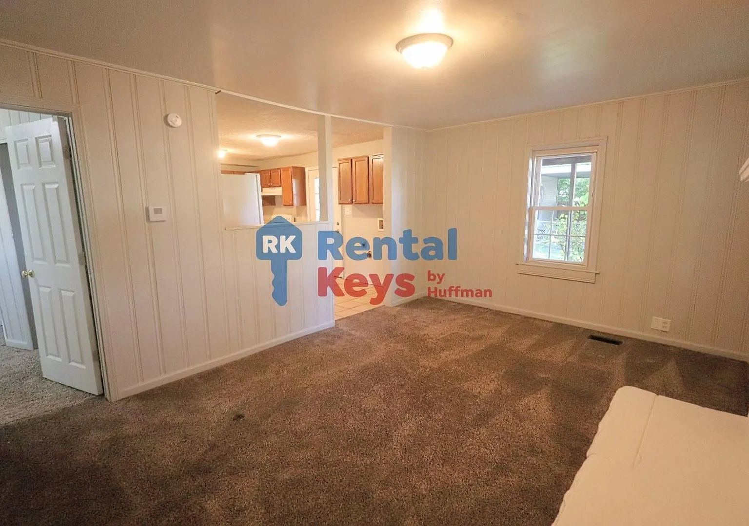 Three Bedroom House — Photo 3