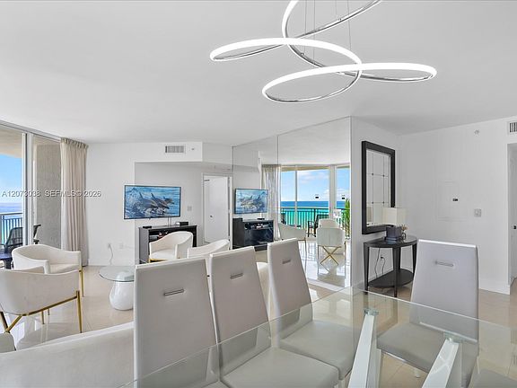 4th image of 17375 Collins Ave #808