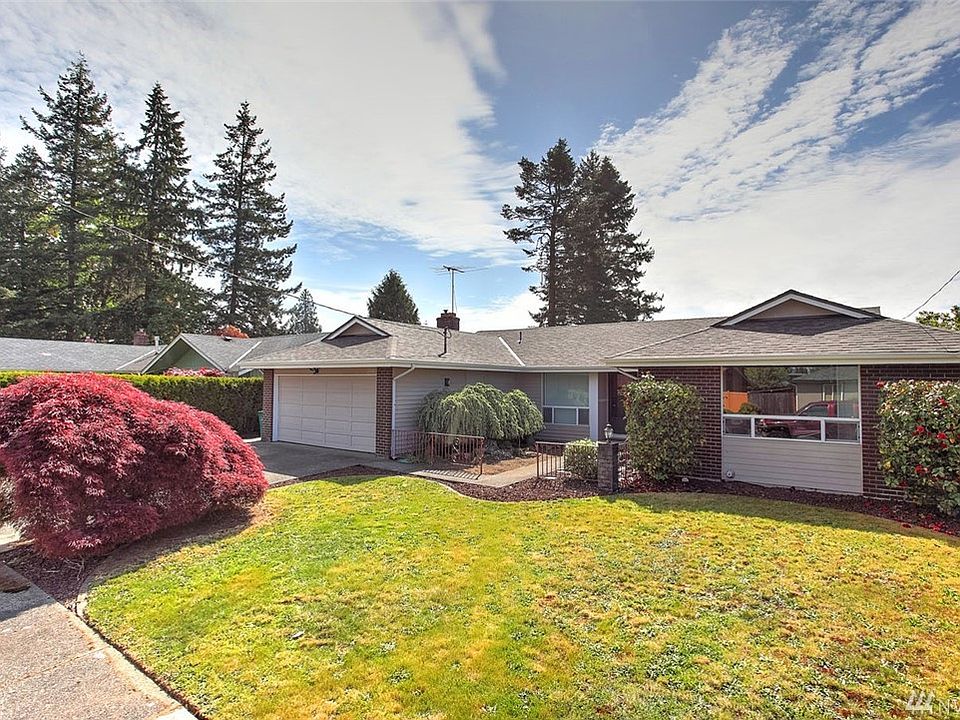2nd image of 2748 Alpine Dr SE