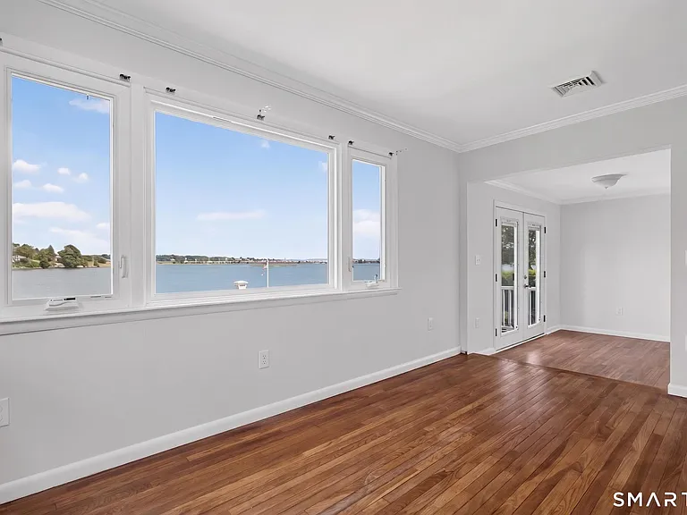 272 Elm St #UPSTAIRS — Photo 25