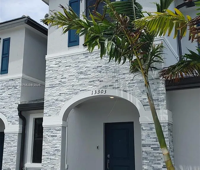 13304 SW 286th Ter — Photo 1