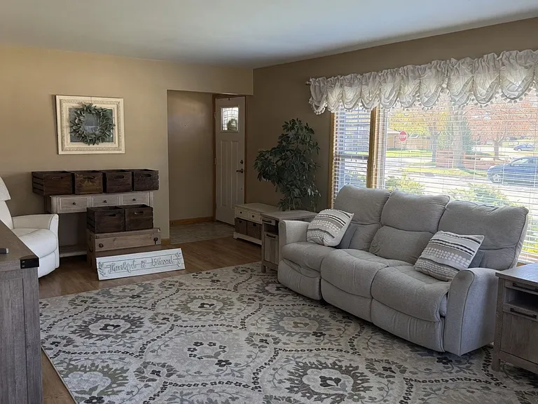 408 Vollrath Blvd — Photo 4