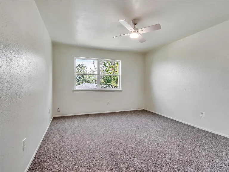 423 Forest Hills Dr — Photo 39