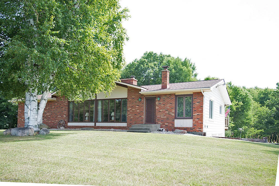 12255 North Ave photo 1