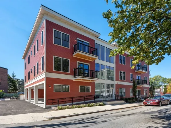 69 Williams St #302, Jamaica Plain, MA 02130