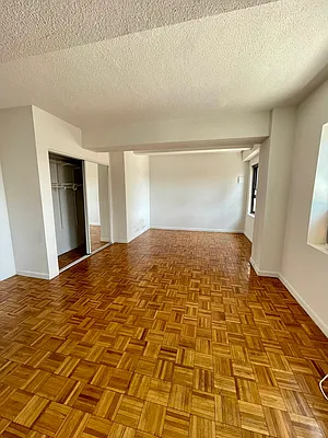 Rented by Weichert Properties - NYC | media 7