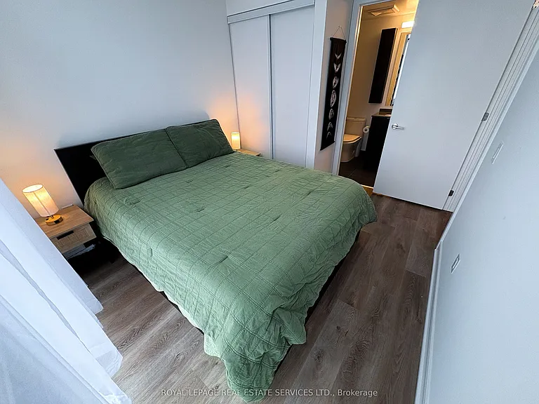 86 Dundas St E #1312 — Photo 23