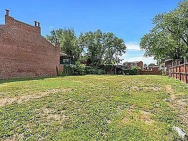 2nd image of 912 Geyer Ave