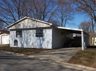 90 Melbrooke Rd, Elgin, IL 60123