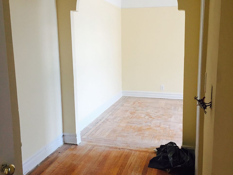 1st image of 4535 44th St APT 5M