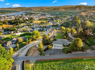 3320 Burch Mountain Rd, Wenatchee, WA 98801