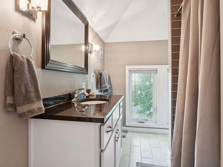 3023 Dupont Ave S #2 — Photo 21