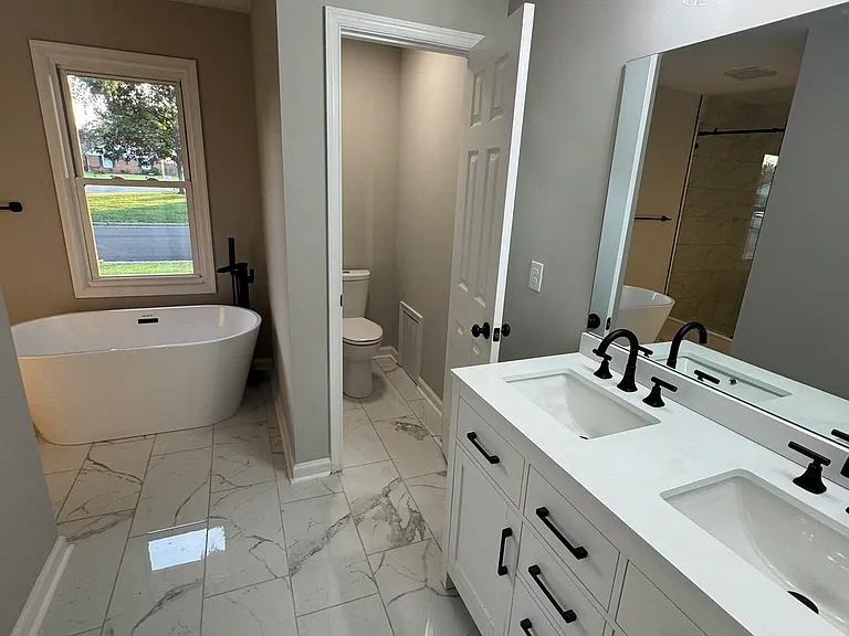 816 Moffat Ln — Photo 10
