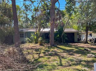 569 Tangelo Ct, North Fort Myers, FL 33903