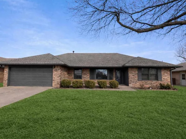 2128 Melrose Dr, Ponca City, OK 74604