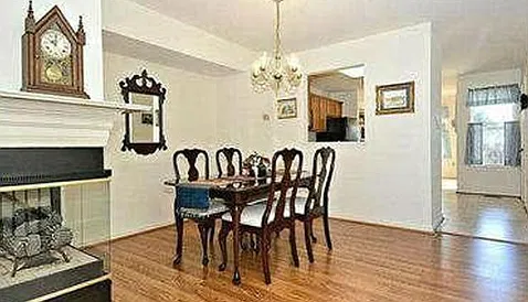 3 bed, 3.5 bath, 2156 sqft, $2,850 — Photo 2