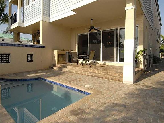 4th image of 4562 Poinciana Street #4562