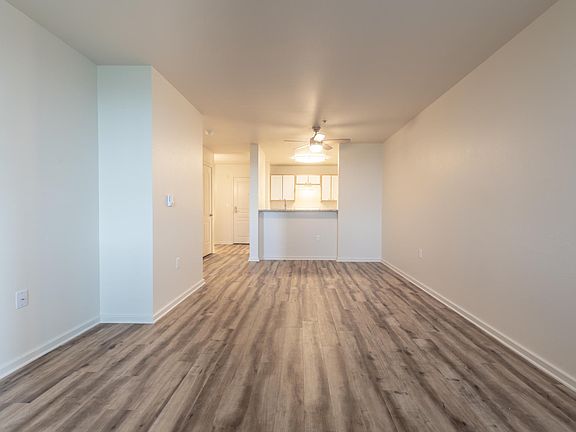 5th image of 303 NE 16th Ave #2eba1c133