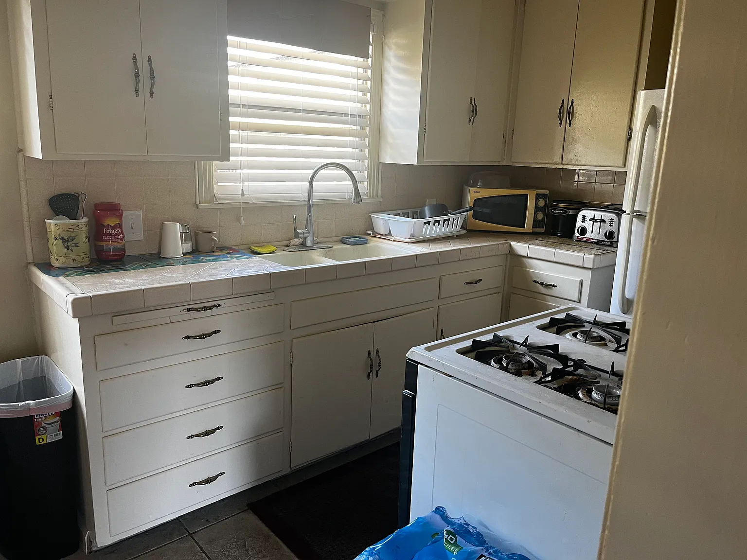 2 bed, 800 sqft, $2,900 — Photo 3