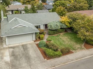 951 SW Willow Creek Dr, Beaverton, OR 97003