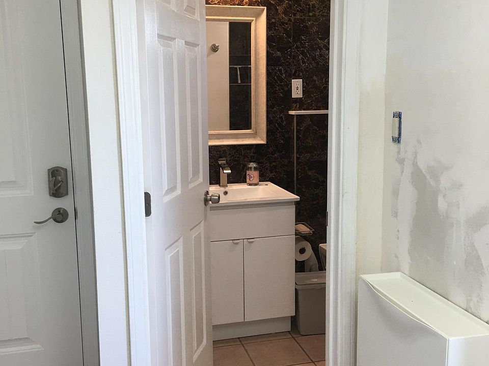 1st image of 272 Lucerne Ave
