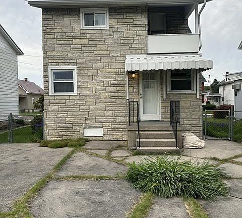 4th image of 622 S Wayne St