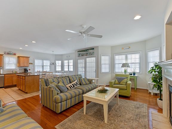 2nd image of 1523 Central Ave APT 1