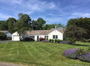 177 Ocean Dr E, Stamford, CT