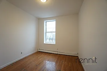 Rented by Rennit Inc.