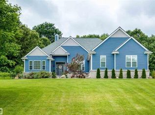 5303 Birch Dr, Davisburg, MI