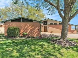 628 Delaware Dr, Ozawkie, KS 66070