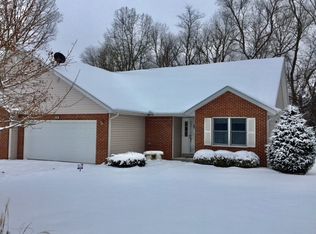 2201 Cailynn Dr, Terre Haute, IN 47802