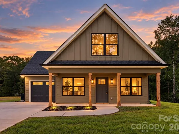 137 McCorkle St, York, SC 29745