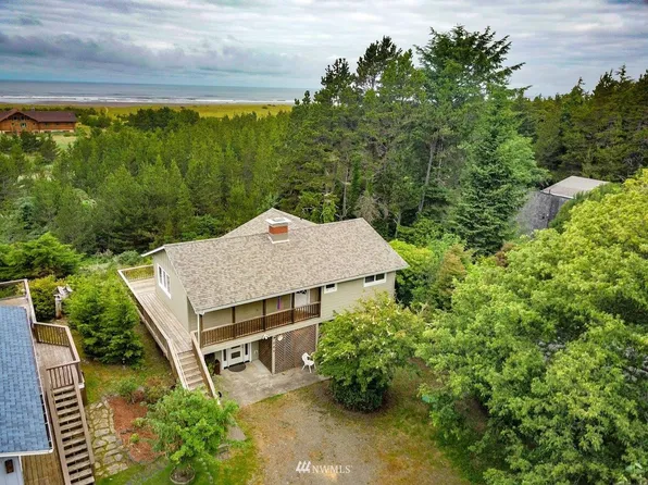 1005 252nd Lane, Ocean Park, WA 98640