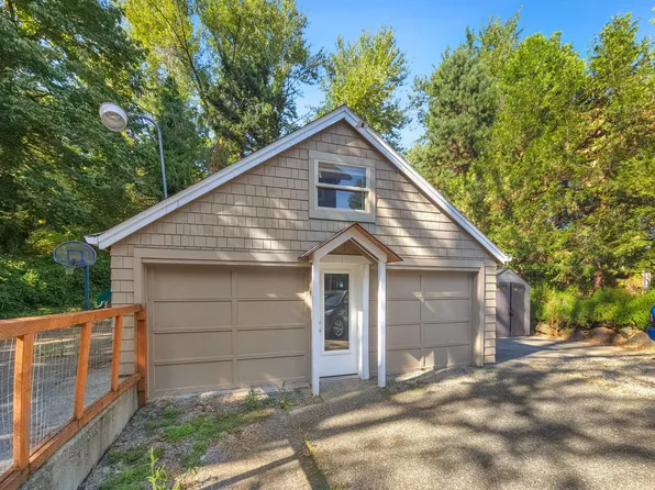 10250 NE 24th St, Bellevue, WA 98004