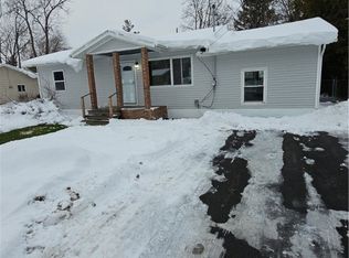 109 Mark Dr, Syracuse, NY 13209