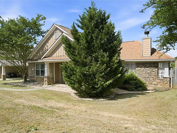 2nd image of 331 Frontier Cir