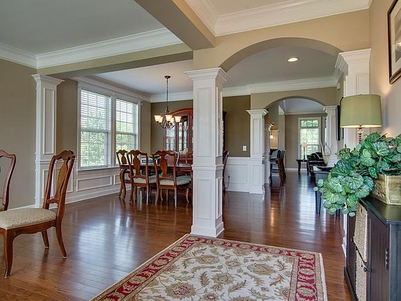 3rd image of 111 Tipperton Ct