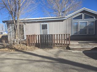 406 W Crowell Field Rd, Round Mountain, NV 89045