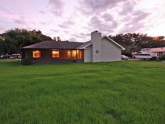 4th image of 37505 Moore Dr