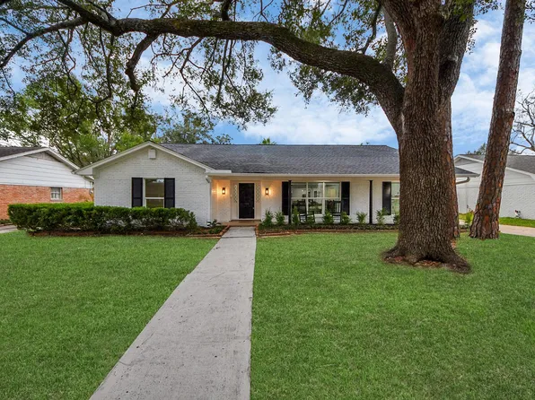 7819 Pagewood Ln, Houston, TX 77063